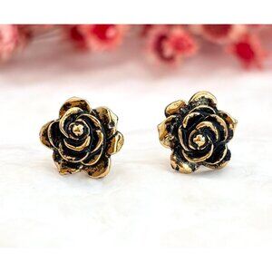 Floral Blooming Rose Modernist 80's Gold Toned Square Vintage Stud Earrings